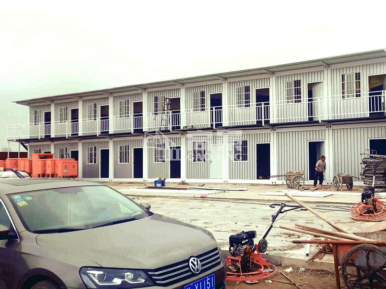 北海工地住人集裝箱活動(dòng)房案例
